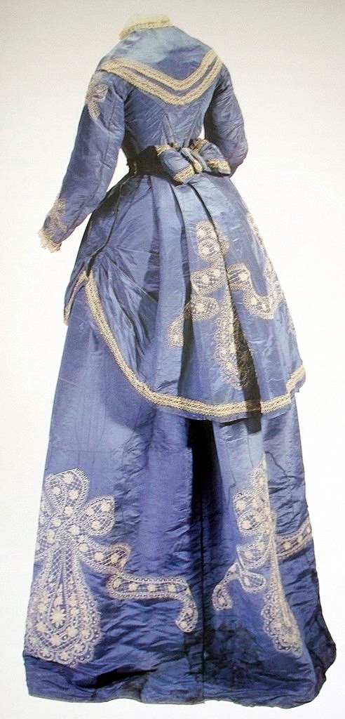 vestimenta poca colonial (8)