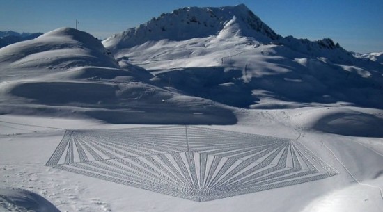 Imágenes de arte en nieve Simon Beck  (11)