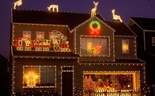 decoracion-de-fachadas-de-casas-con-luces-navidad-15