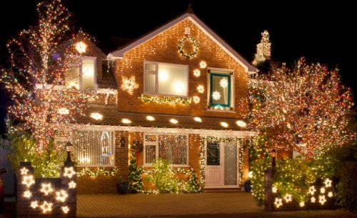 decoracion-de-fachadas-de-casas-con-luces-navidad-8